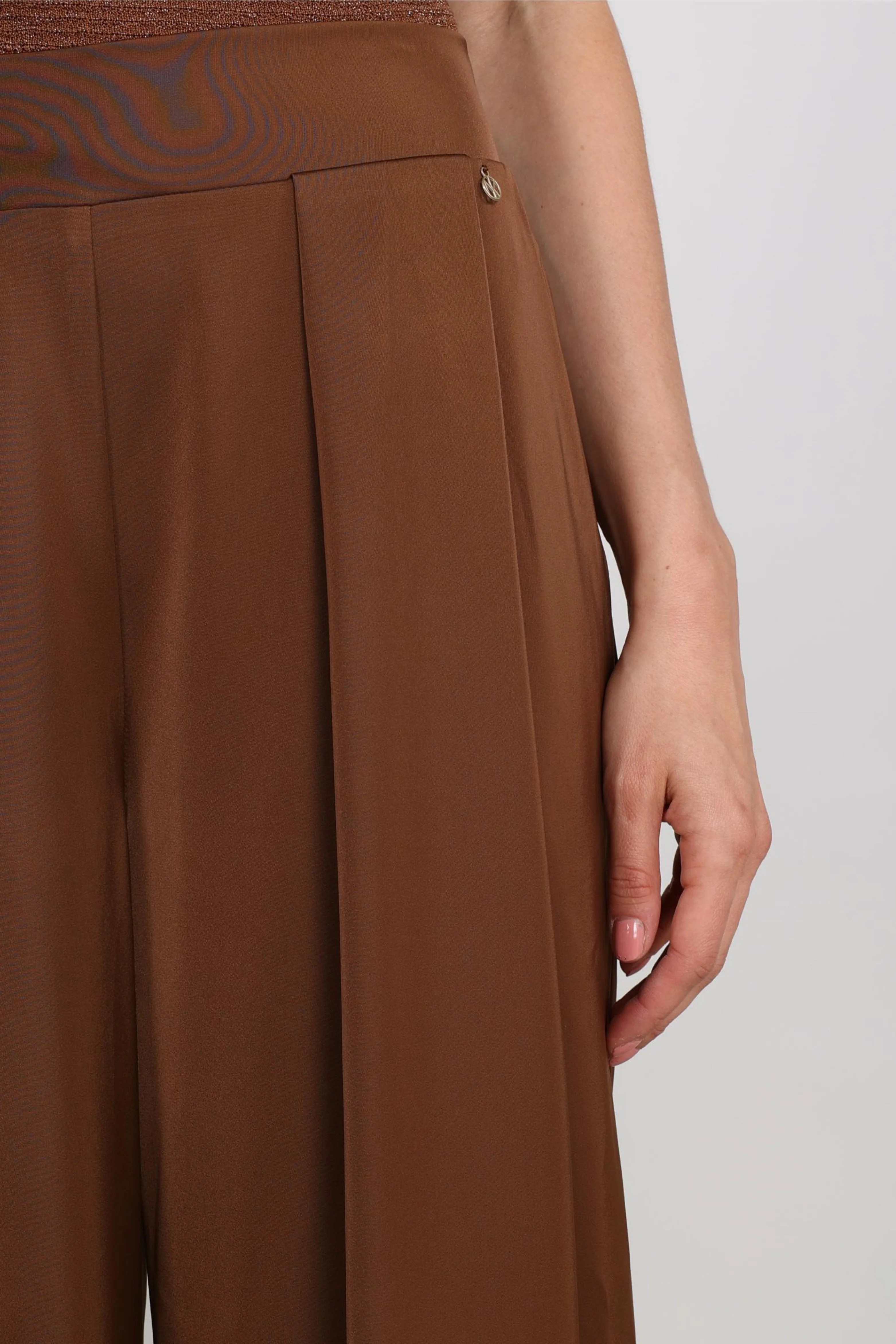 Broek June Shiny Espresso NKF09068 - Image 10