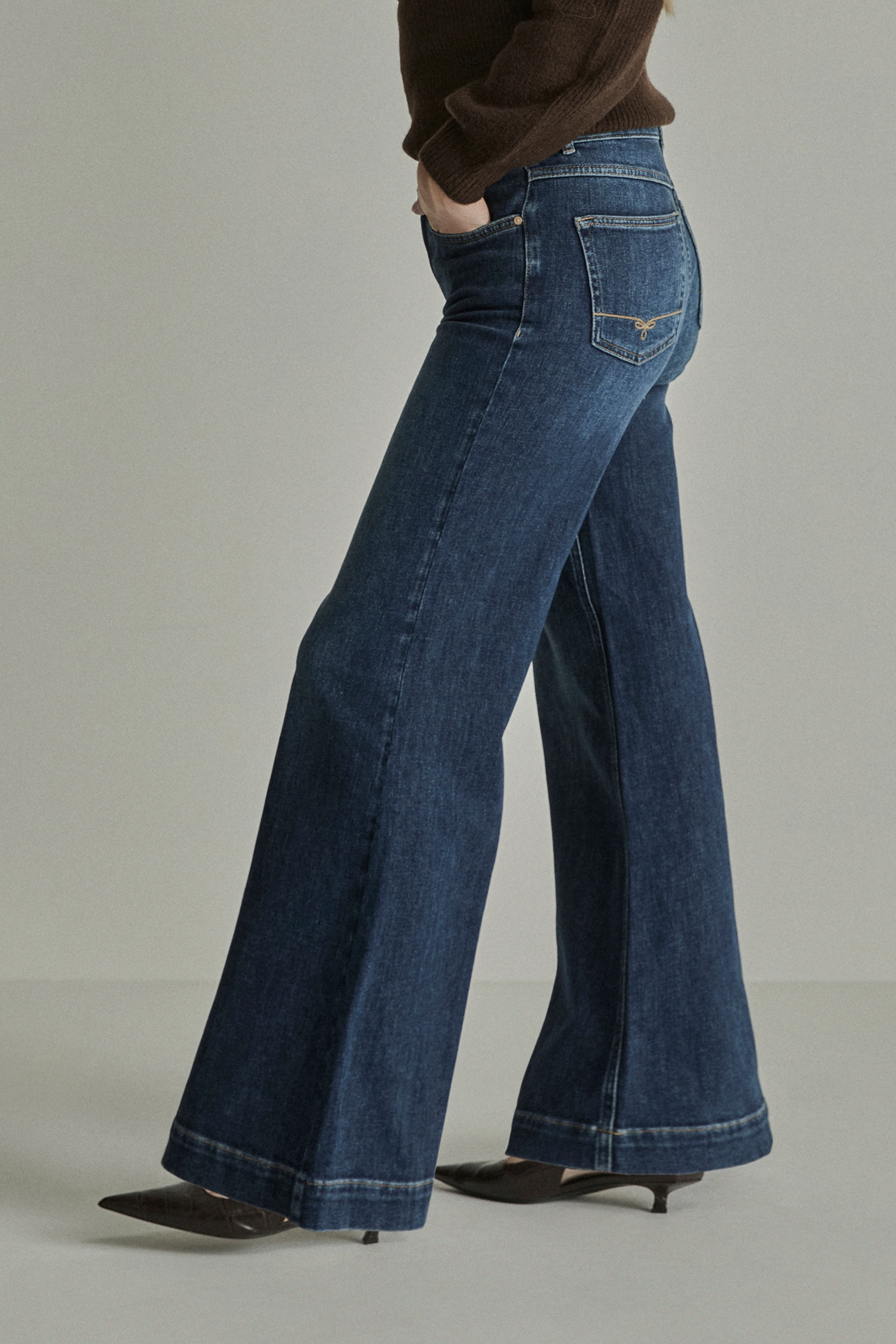 Broek Sharon Drift Blue FW261266434 L32 - Image 3
