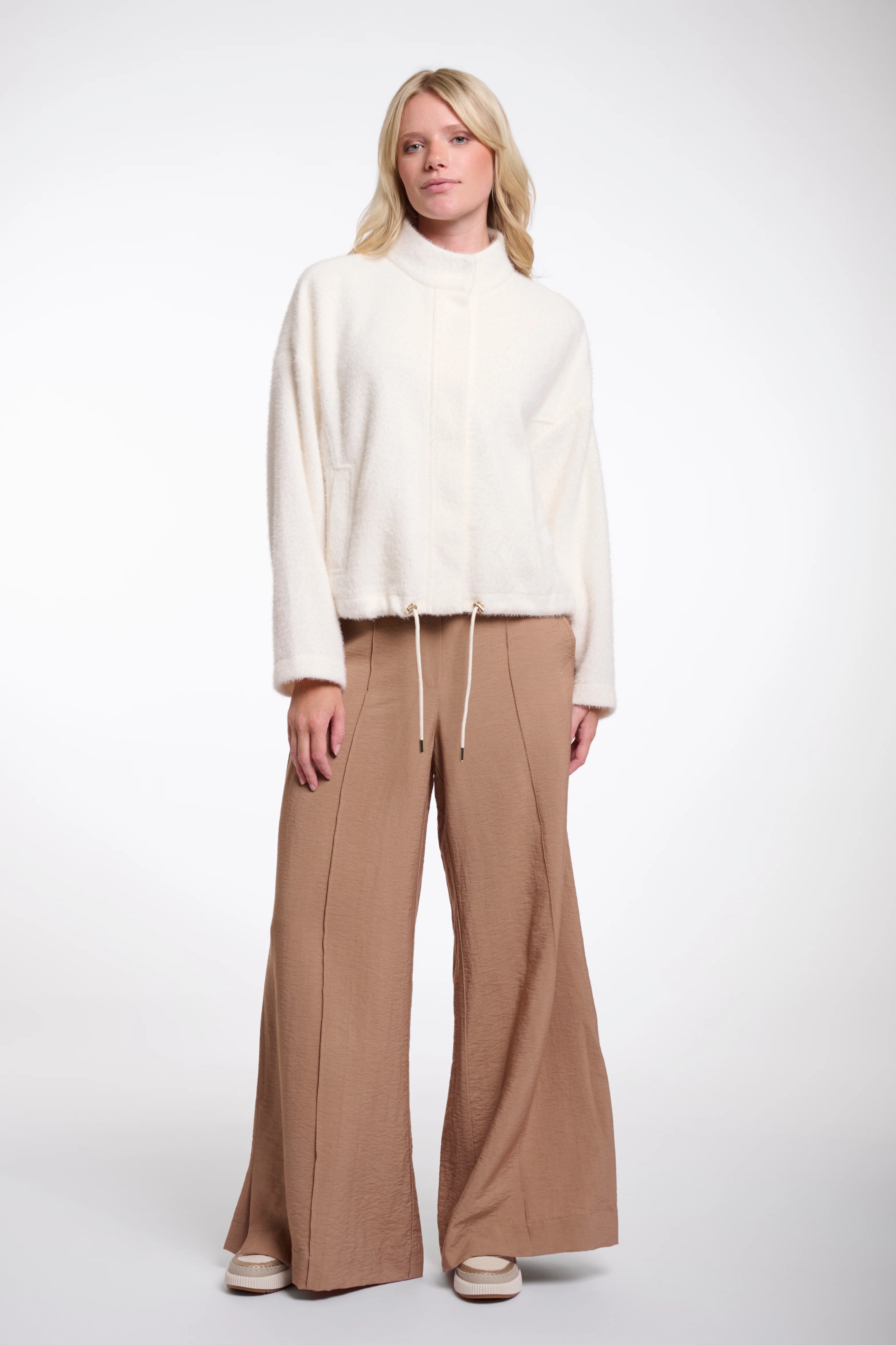 Jacket Levin Snow White - Image 3